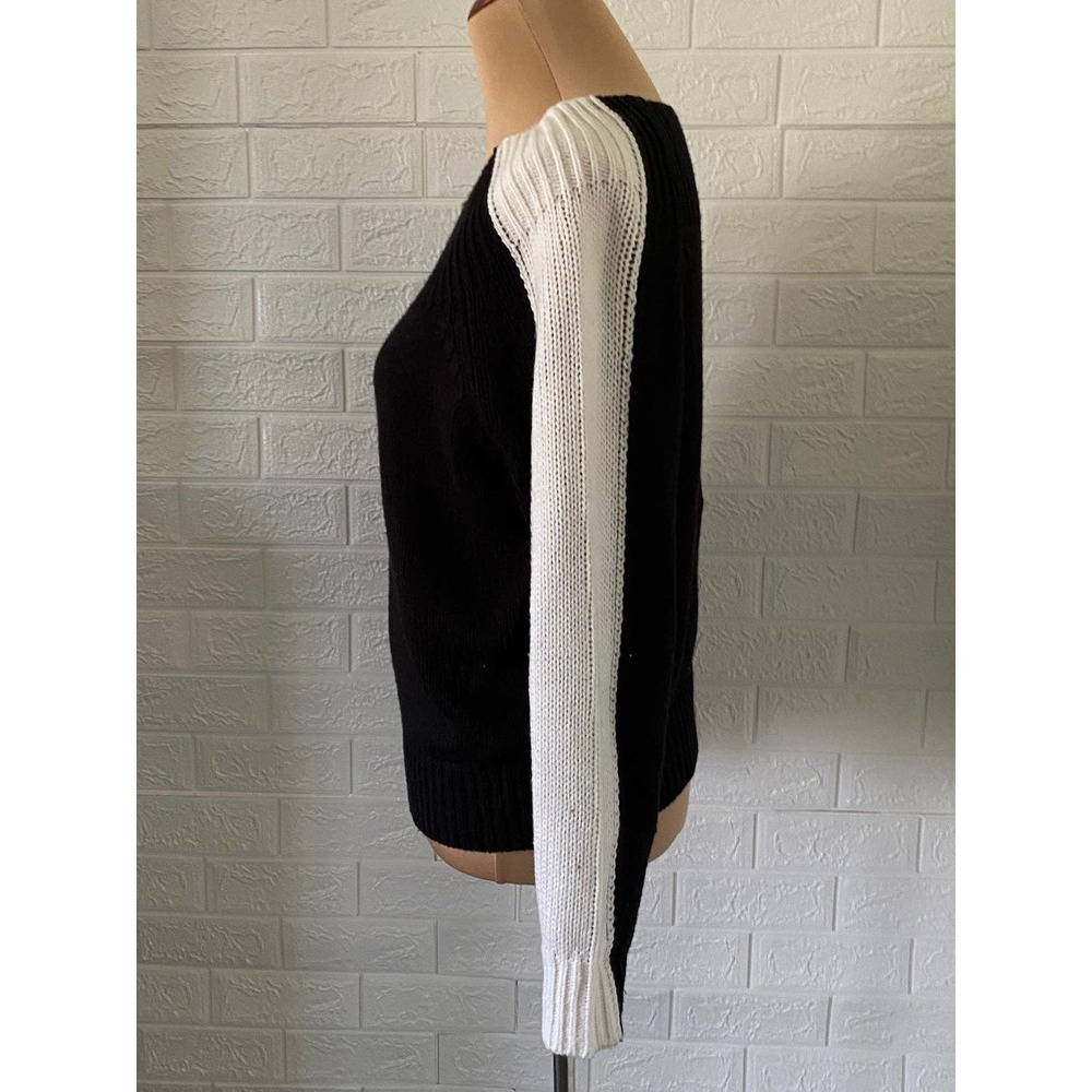 Sweater - Picture 4 of 5